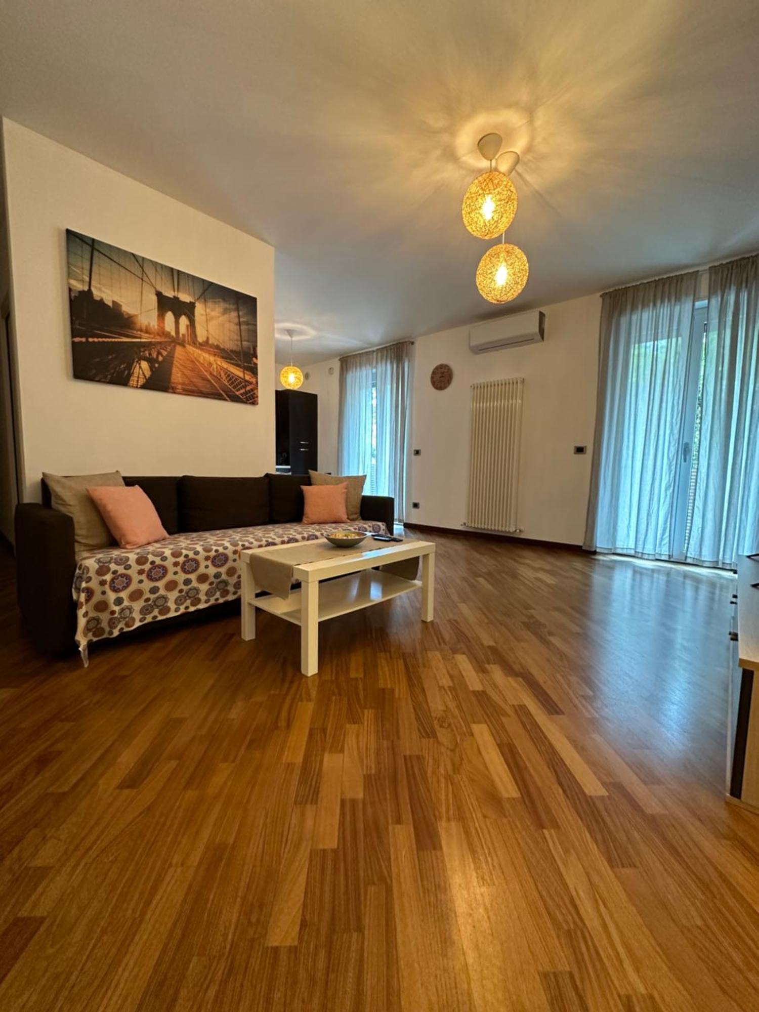 Апартаменти La Casa Di Yasmin_Pescara Centro Екстер'єр фото