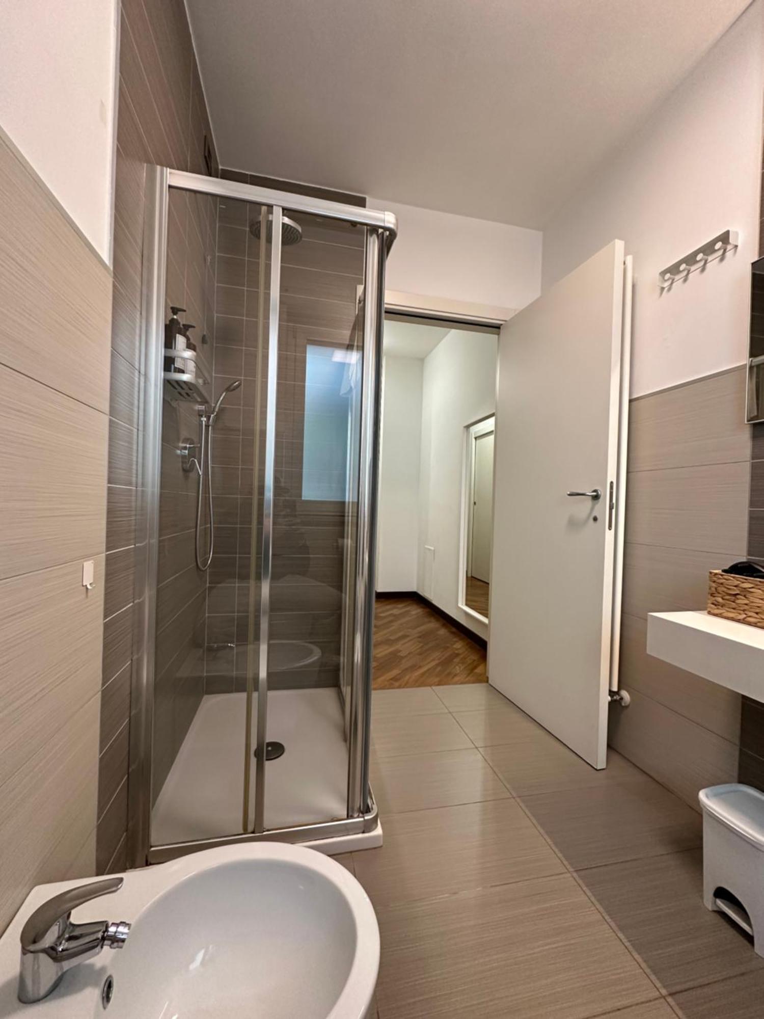 Апартаменти La Casa Di Yasmin_Pescara Centro Екстер'єр фото